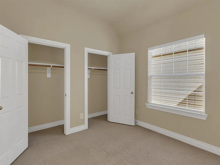9006 Lakes At 610 Dr — Photo 30