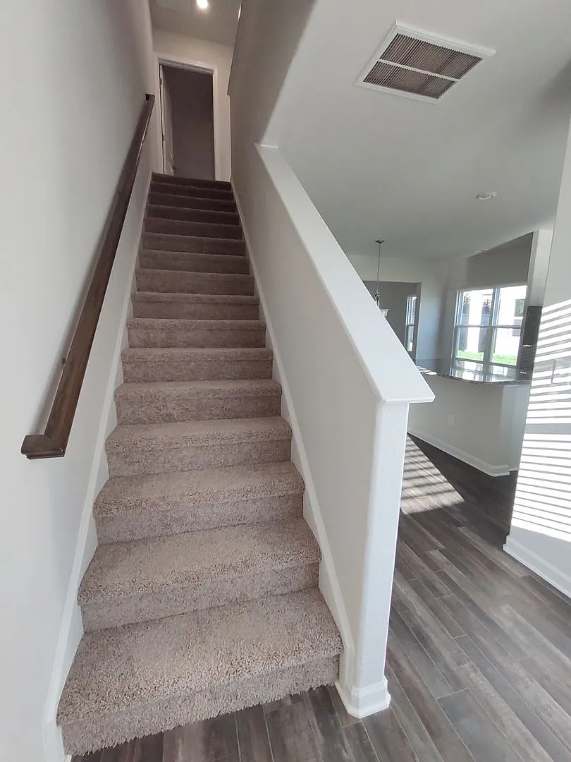 Townhome Located in Sanford- Minutes from Shopping, Dining, and Community Parks! Wont last long- ... — Photo 2