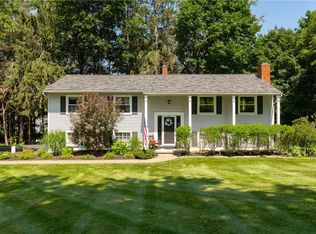 14 Merry Hill Rd, Poughkeepsie, NY 12603