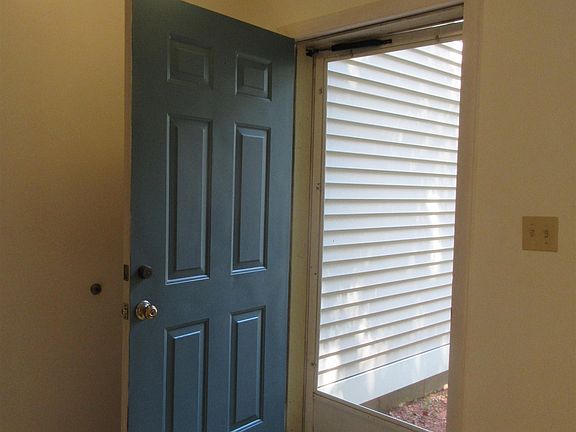 3rd image of 147 Morningside Commons