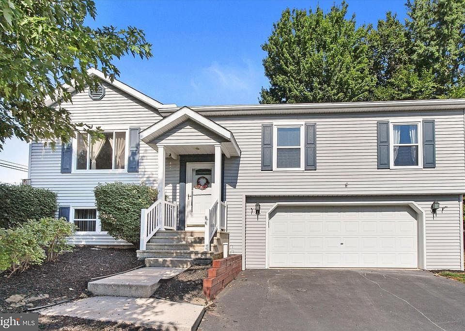 1st image of 100 Alder Ct