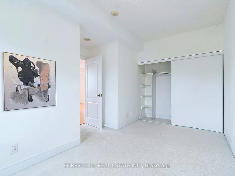 1 Clairtrell Rd #805 — Photo 24