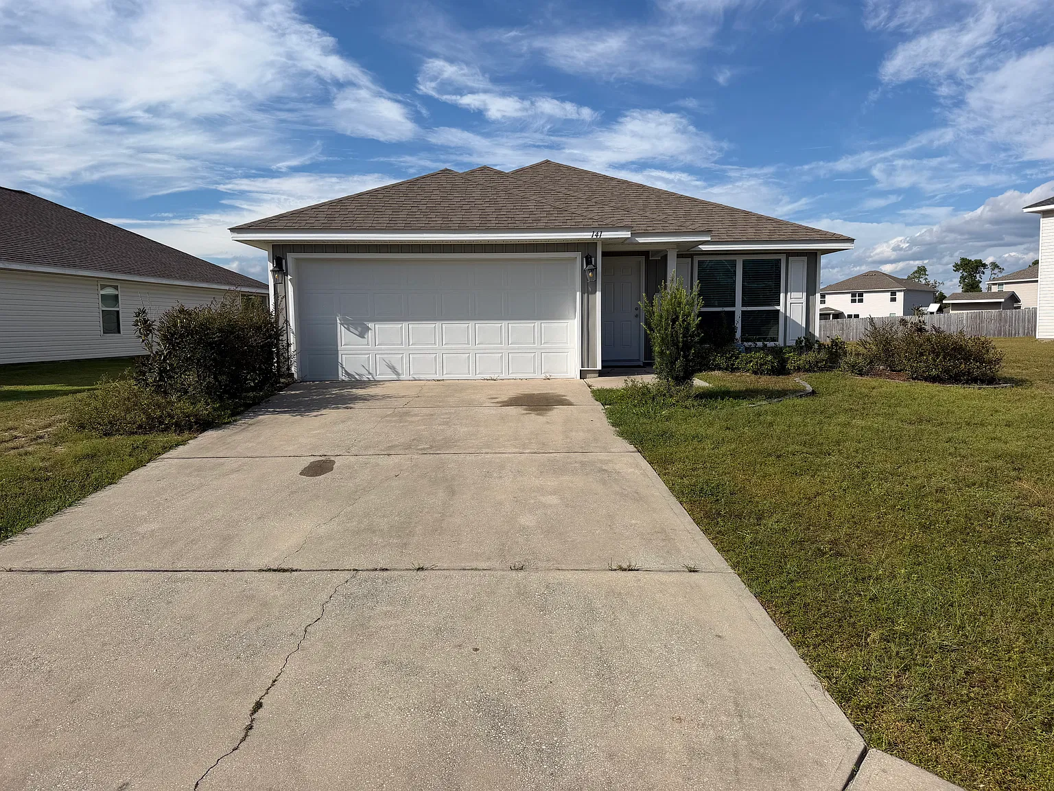 4 bed, 1700 sqft, $2,099 — Photo 2