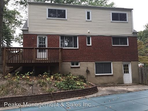 4th image of 3909 Carolyn Ave