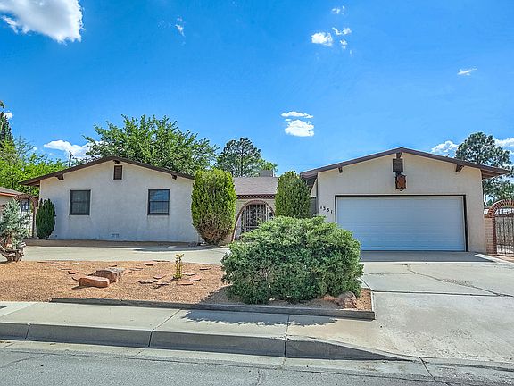 2nd image of 1331 Hertz Dr SE