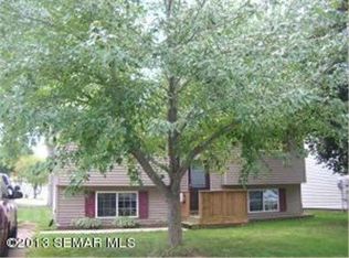 1832 SE South Village Dr, Rochester, MN 55904