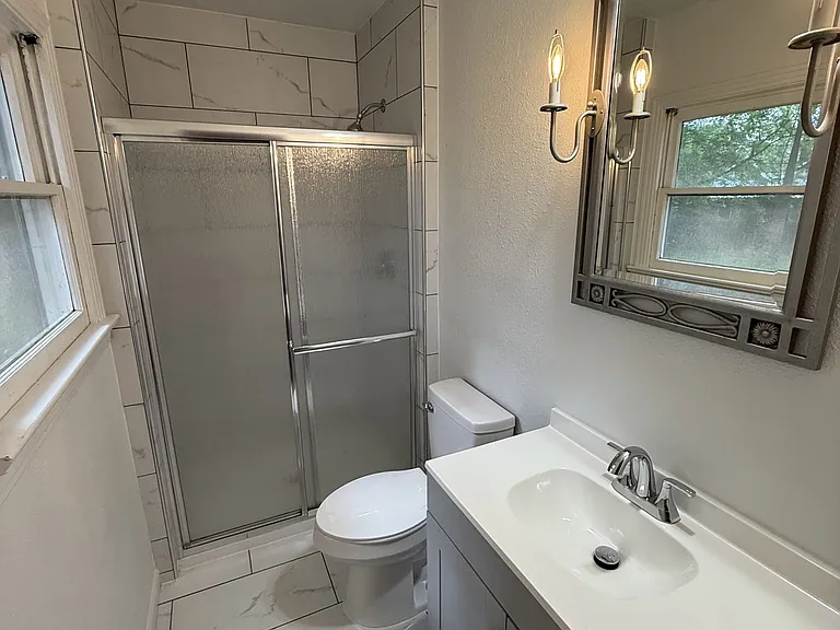 3825 Hyde Park Row — Photo 12