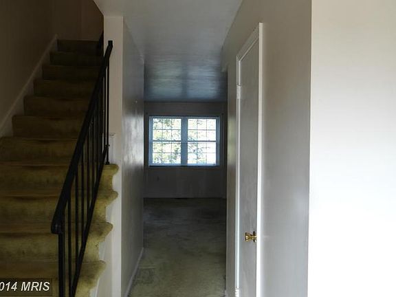 2nd image of 9806 Lakepointe Dr