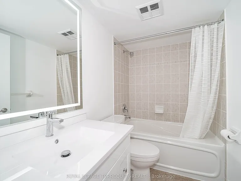 2121 Lake Shore Blvd W #206 — Photo 19