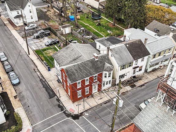 4th image of 42 E Locust St