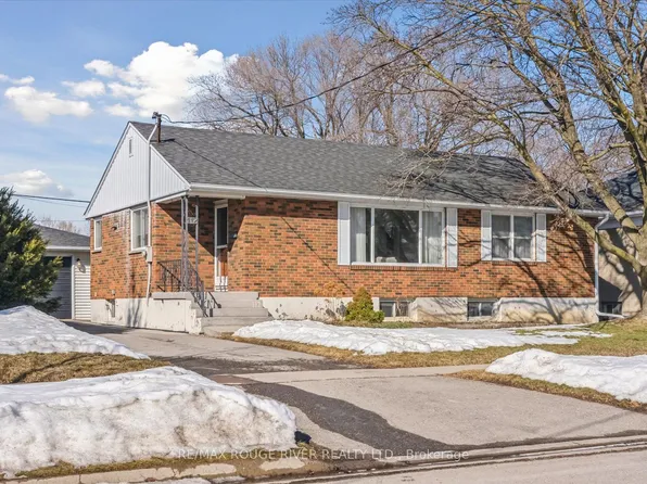 112 Wellington Ave W, Oshawa, ON L1H 3X9