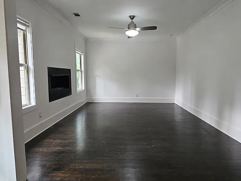 2110 E Roxboro Rd NE — Photo 18