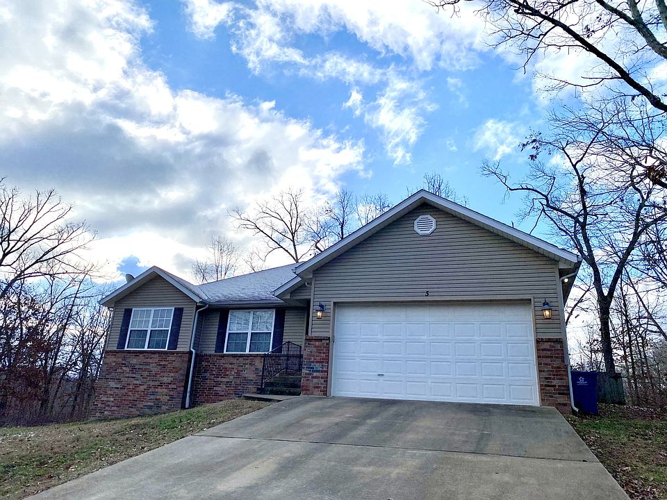 2nd image of 5 Boxford Cir