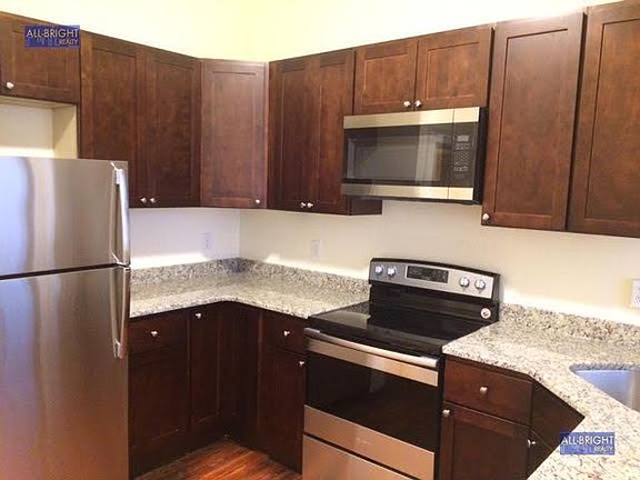 4th image of 1463 Beacon St APT 12B-1