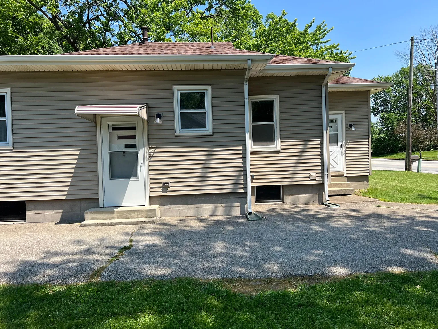 3 bed, 1750 sqft, $1,850 — Photo 3