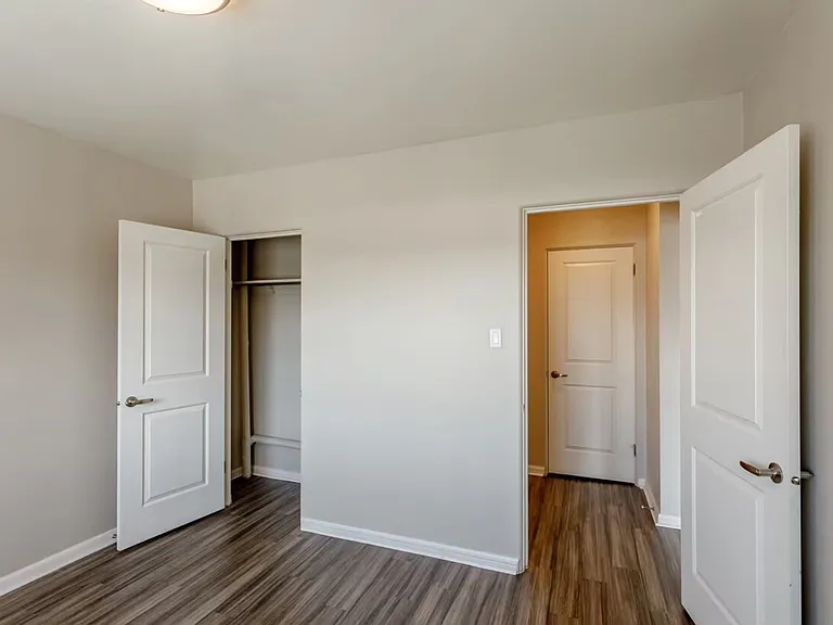 Camellia Apartments — Photo 14