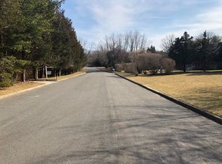 36 Old Orchard Rd, Southampton, NY 11968