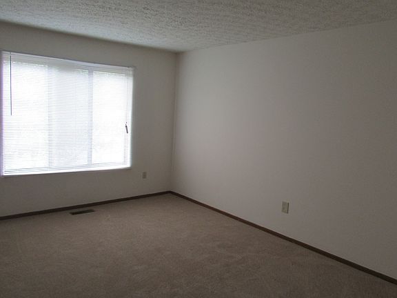 3rd image of 5919 Flannigan Ct