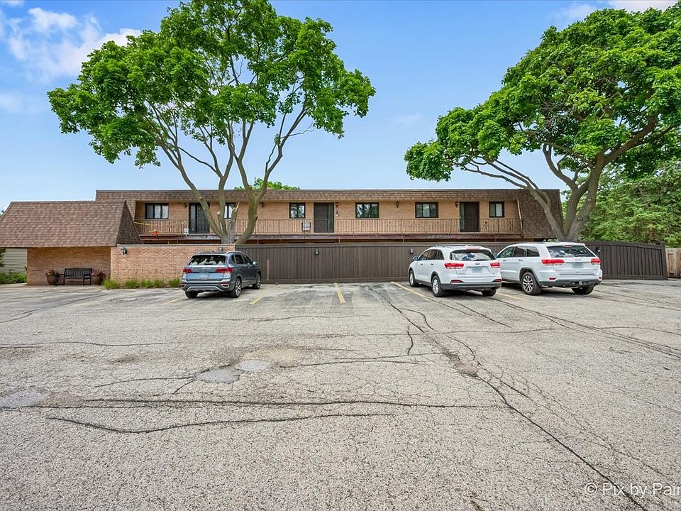 1st image of 520 E Main St APT 1C