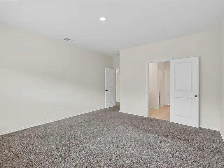 2109 Muscovy St — Photo 24