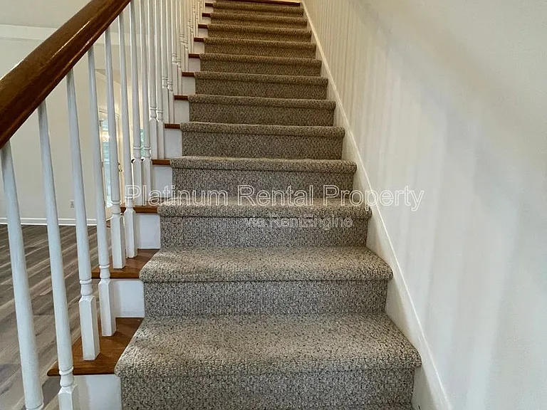 870 Ingleside Dr — Photo 34