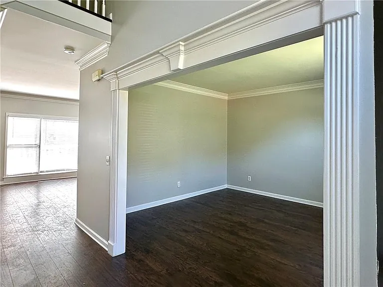 2020 Bentwood Ct — Photo 3