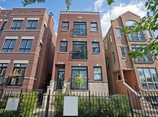 3213 N Racine Ave #2, Chicago, IL 60657