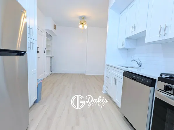 18-44a 21st Drive image 2 of 11