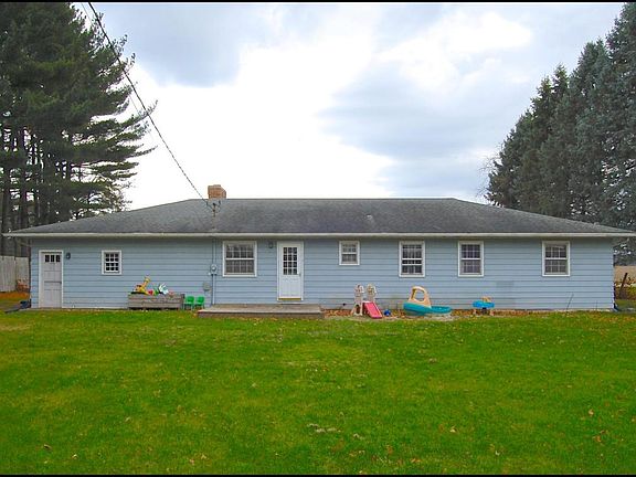 3rd image of 27212 Redfield St