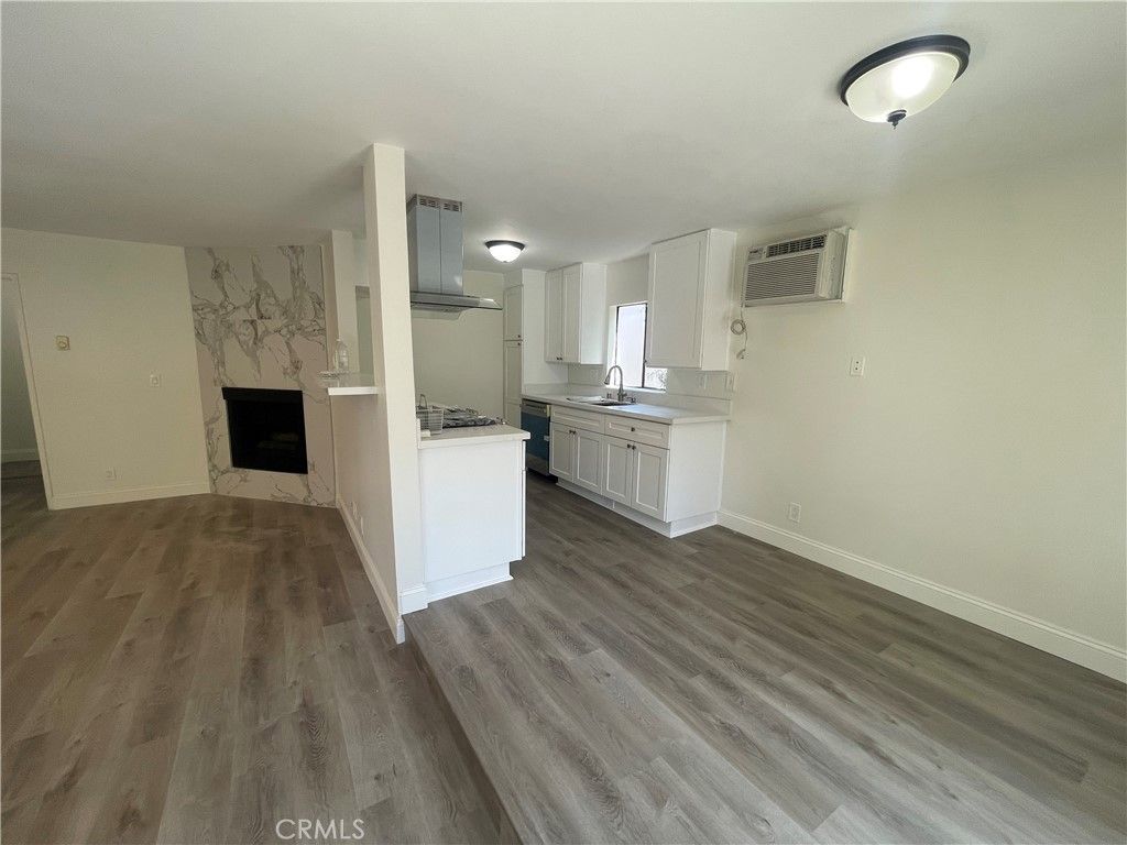 1818 Kelton Ave APT 101, Los Angeles, CA - More