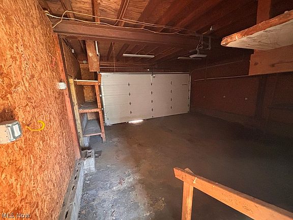 20th image of 117 Patterson Ln