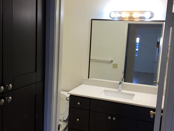 2nd image of 203 Woodland Pkwy Unit 139