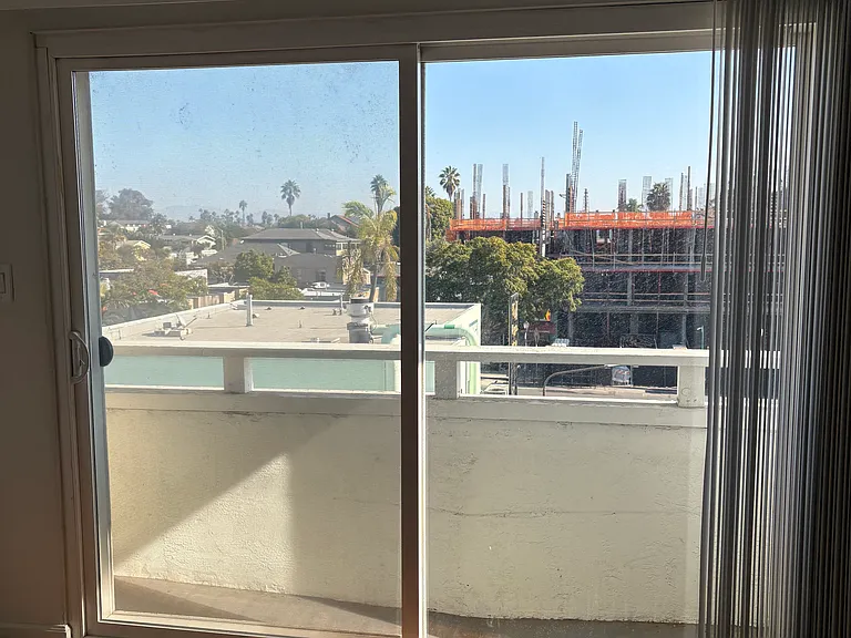 Golden View — Photo 18
