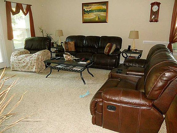 2nd image of 212 Gatewood Ave