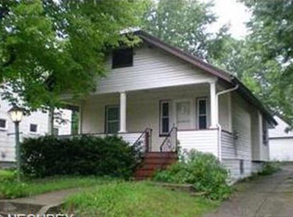 1st image of 677 Sanford Ave