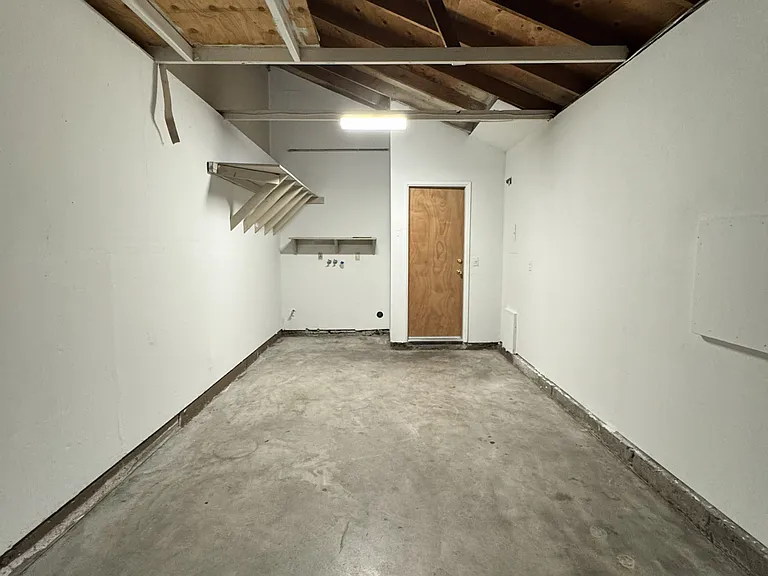 Garage with Laundry Hookup