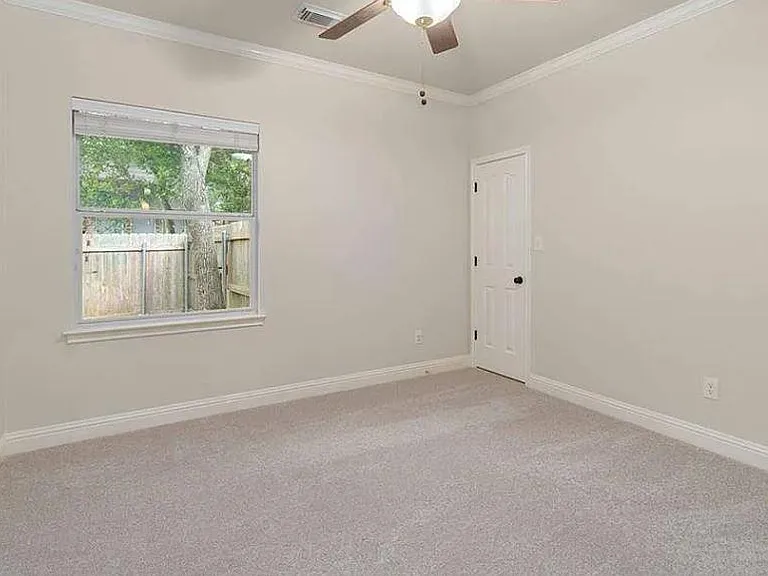 11405 Larue Belle Ln — Photo 14