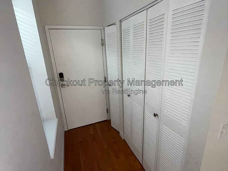 5531 Pershing Ave #32 — Photo 12