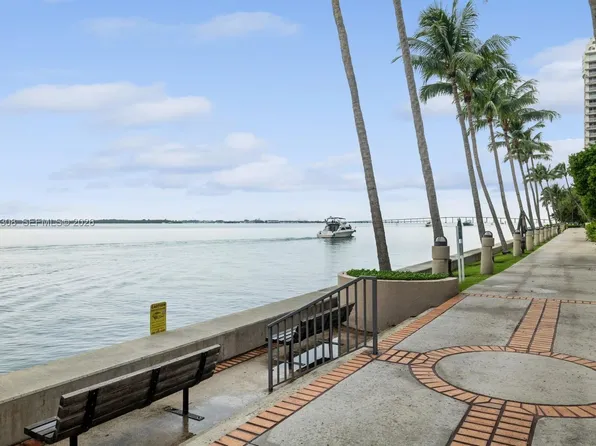 540 Brickell Key Dr, Miami, FL