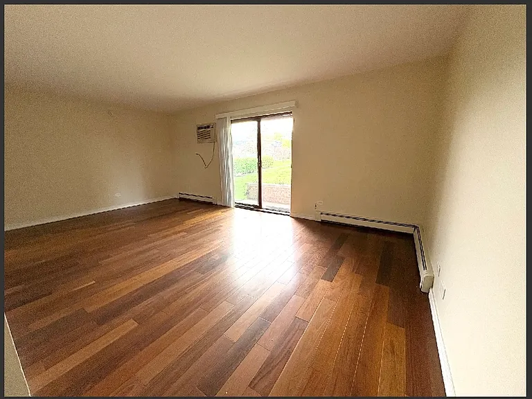 2343 Ogden Ave N #3 — Photo 5