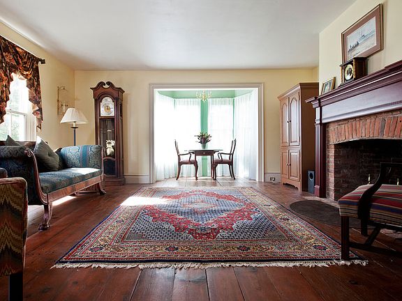 Stately Federal parlor