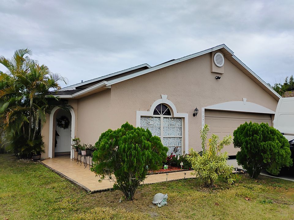 1st image of 1076 Vista Palma Way