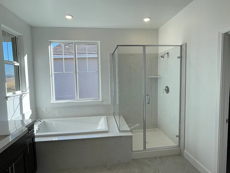 3362 Hedgerow Dr — Photo 24