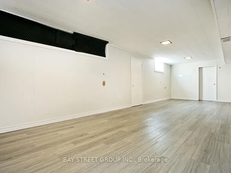 67 Elvaston Dr — Photo 21