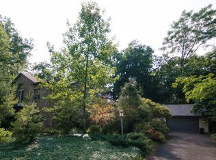 11 Laburnum Ln, Wyncote, PA 19095