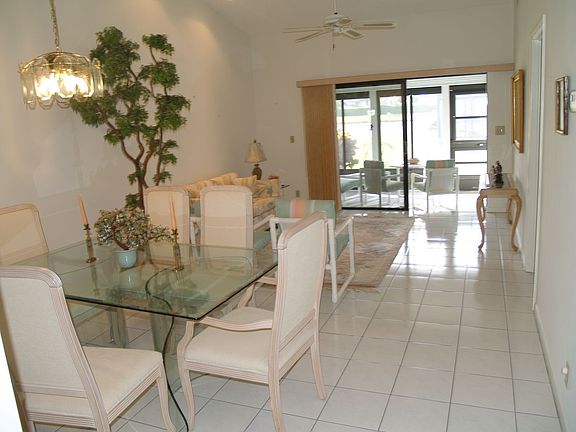 5th image of 12159 Forest Greens Dr