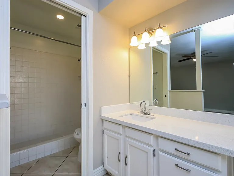 3060 E Emelita Ave — Photo 10
