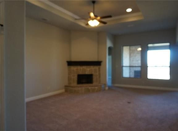 4th image of 707 Red Stone Ln