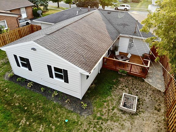 3rd image of 2727 Greenacre Dr