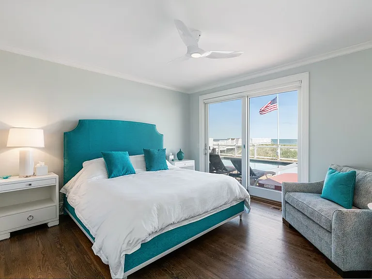 743 Dune Rd — Photo 15